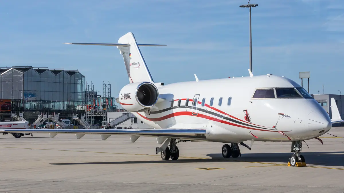 Bombardier Challenger 604 private jet exterior