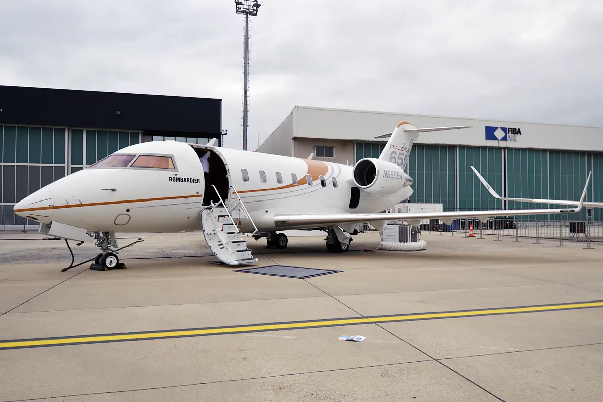 Bombardier Challenger 650 private jet exterior