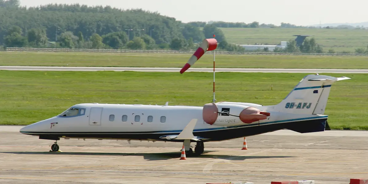 Learjet 60XR private jet exterior