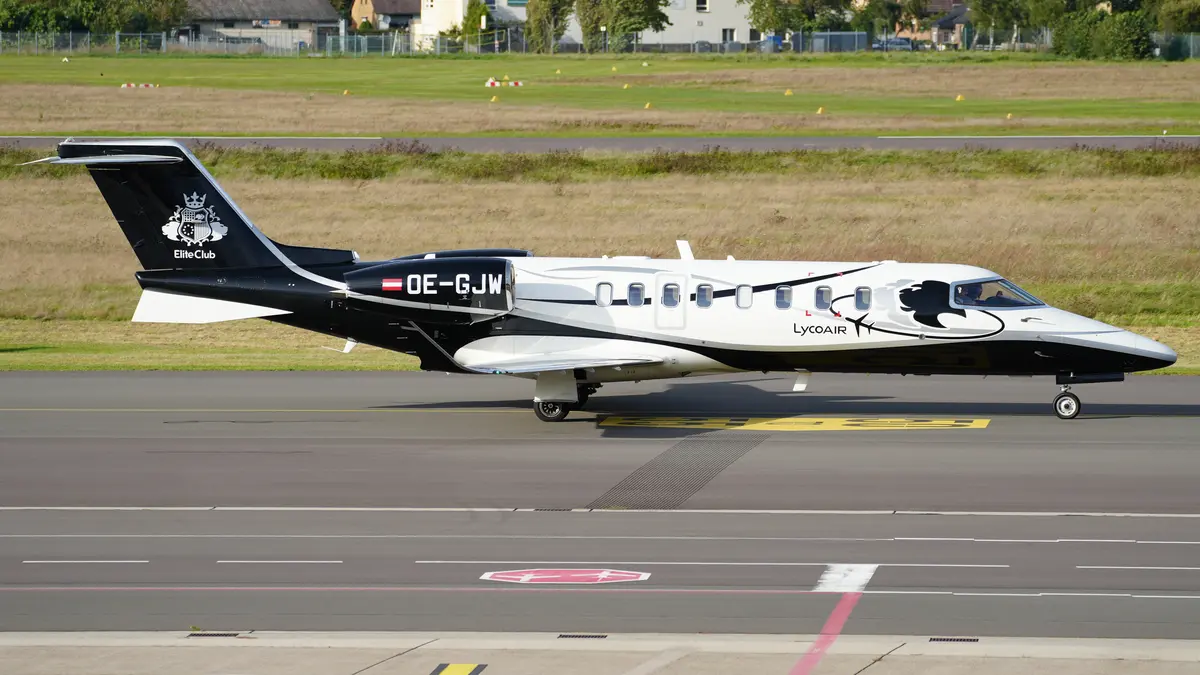 Learjet 75 Liberty private jet exterior